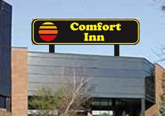 Comfort Inn sign on top of the roof