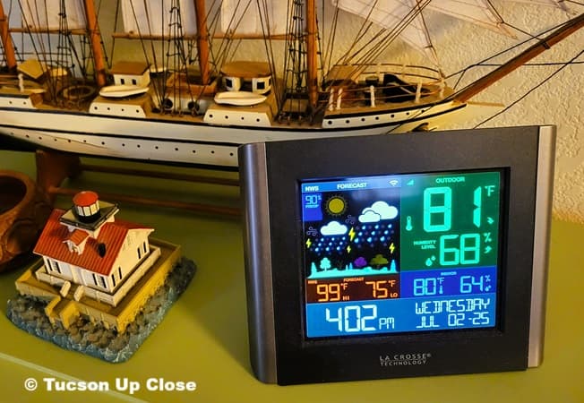 weather station showing current weather and the forecast 