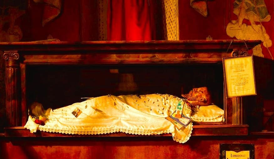 What is this Mission San Xavier del Bac historic enclosure